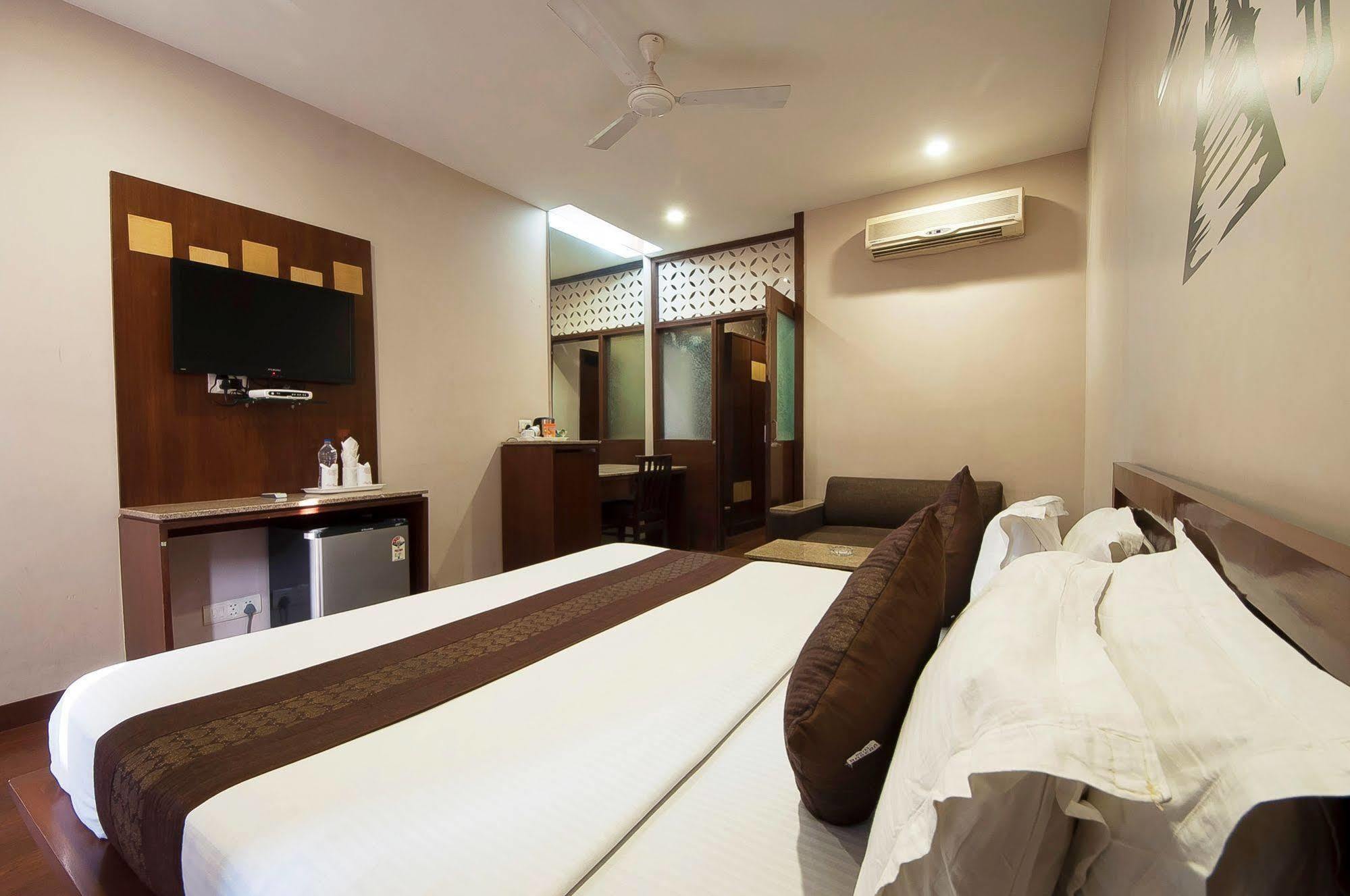 Fabhotel Basera Amritsar Eksteriør bilde