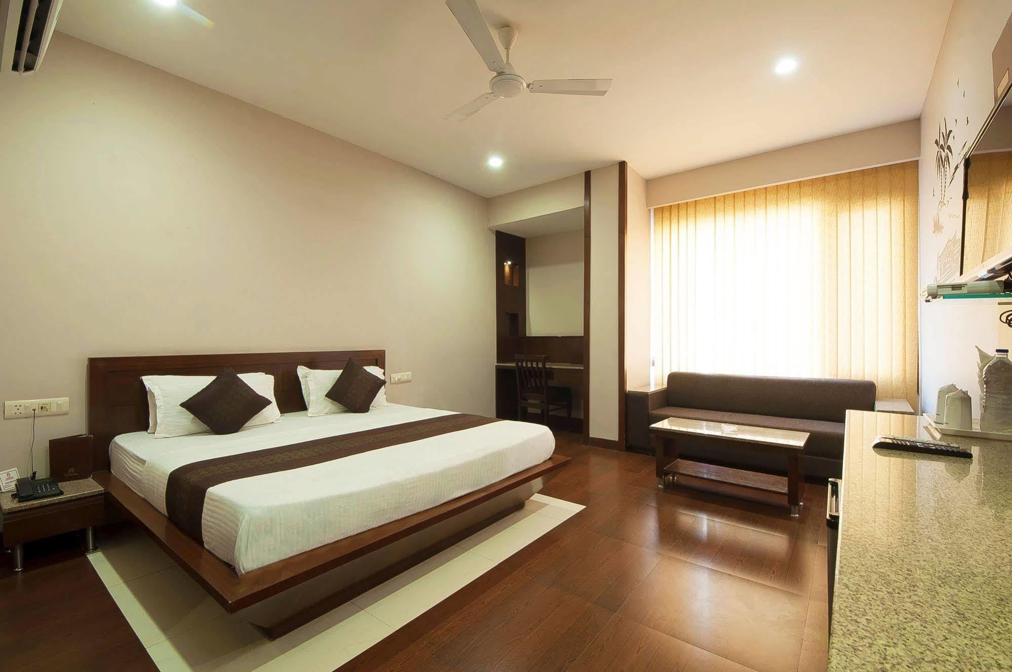 Fabhotel Basera Amritsar Eksteriør bilde