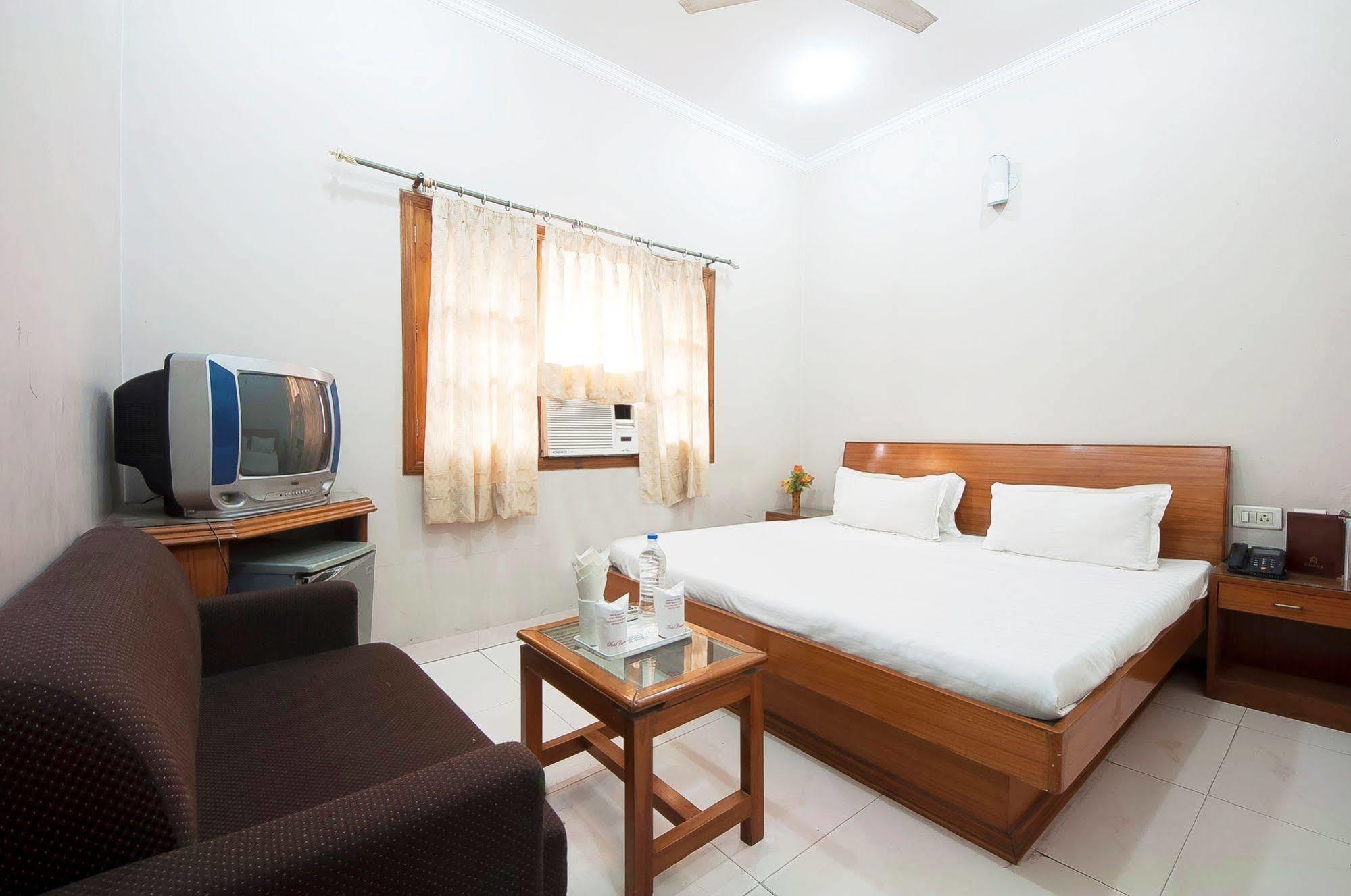 Fabhotel Basera Amritsar Eksteriør bilde
